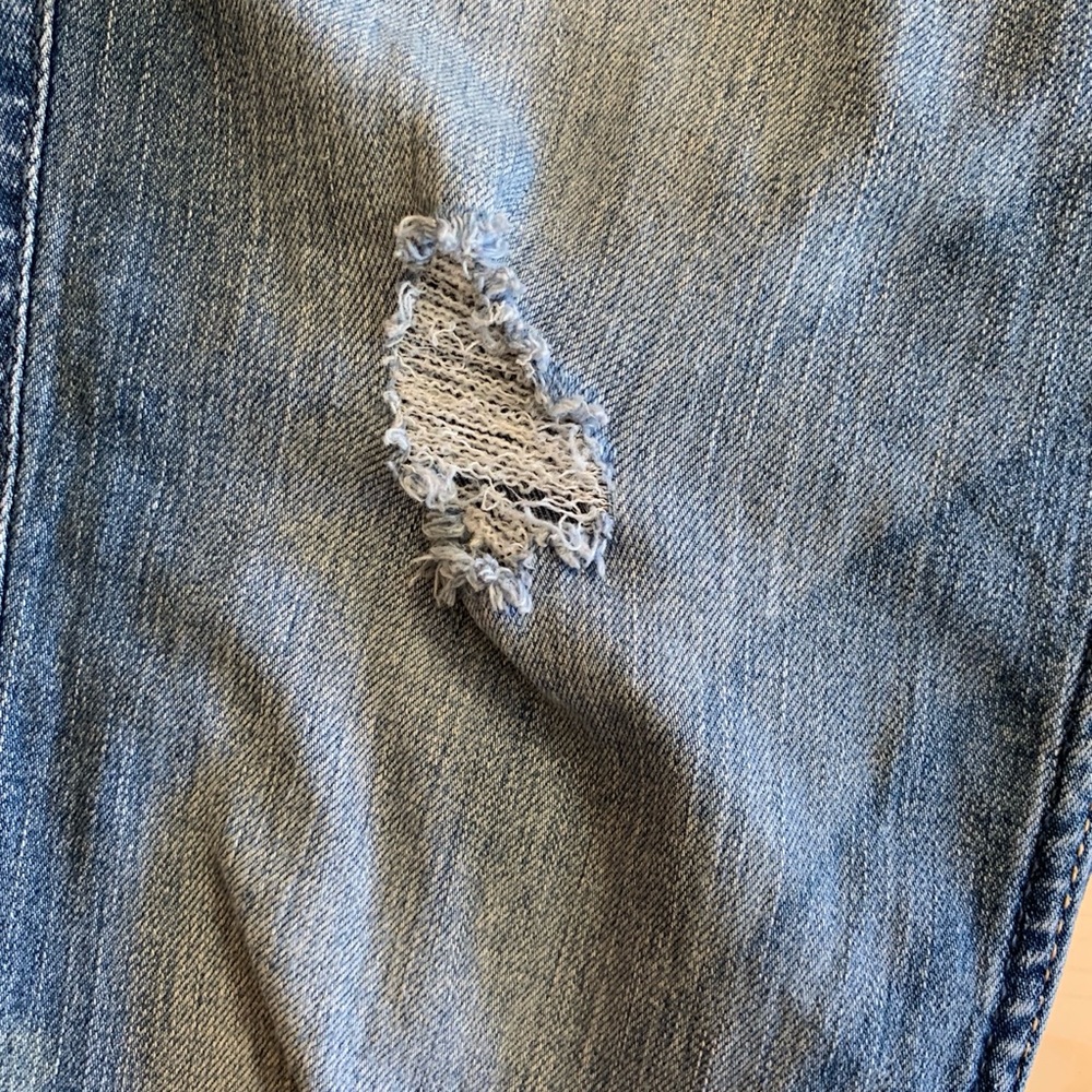 Women’s Hollister Skinny Jeans - Picture 13 of 15